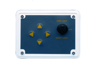 Bedienpaneel voor zoeklicht, 12V - 180112 72dpi - 180112