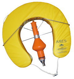 Reddingsboei model 'Ares', hoefijzer, met reddingslicht en houder, geel - N1515377 72dpi - N1515377